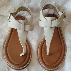 Vintage Crown size 8.5  white sandles